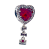 Product Afbeelding voorkant van onze nieuwe valentijn ontwerp. Prachtige hart vlieger met envelopje. Prachtig ingelegd met zirkonia en een groot rood hart van zirkonia. Aan beide kanten. De schattig strikjes aan de staart zijn van rode emaille. Laat de liefde vliegen.
