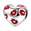 Product Afbeelding Vooraanzicht van onze prachtige kusjes hart bedel. Deze bead heeft rode lipjes aan de voorkant. Deze kus bedel is gemaakt van 925 sterling zilver.