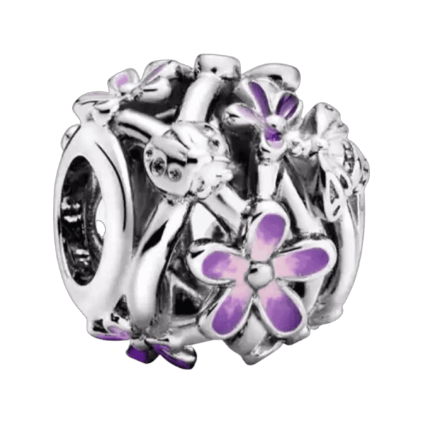 Product Afbeelding Vooraanzicht van onze collectie dieren en naqtuur. Deze bol bead heeft lila ,madeliefjes, bijtjes en lieveheersbeestje in lila emaille. Verder zit de bol rondom gezet met zirkonia steentjes. Deze typische voorjaarsbedel met bijen en lieveheersbeestje mag niet ontbreken aan je pandora armband.