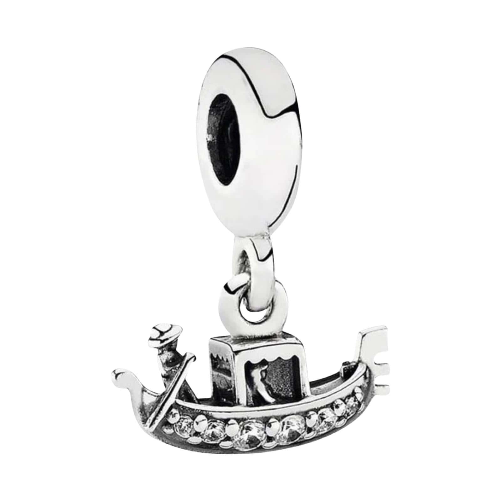 Product Afbeelding Vooraanzicht van onze prachtige gondel uit venetie. Deze charm is gemaakt van 925 sterling zilver en is deels ingelegd met zirkonia steentjes.