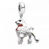 Product Afbeelding Vooraanzicht van onze dierencollectie. Deze prachtige poedel is een pedante nieuwe charm. De charm is gemaakt van 925 sterling zilver net als de hond. De poedel heeft net als normaal opgeschoren benen, staart en hoofd. De krullen van de poedel zijn heel erg gedetailleerd. De bedel is gemaakt van 925 sterling zilver en is afgemaakt met een rode halsband van rode emaille.