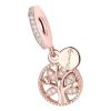 Product Afbeelding Vooraanzicht van deze prachtige levensboom rose family. Deze mooie charm is gemaakt van 925 sterling zilver heeft een laagje rose goud. Het kleine bedeltje heeft family gegraveerd. Ook is de bedel helemaal ingelegd met zirkonia.