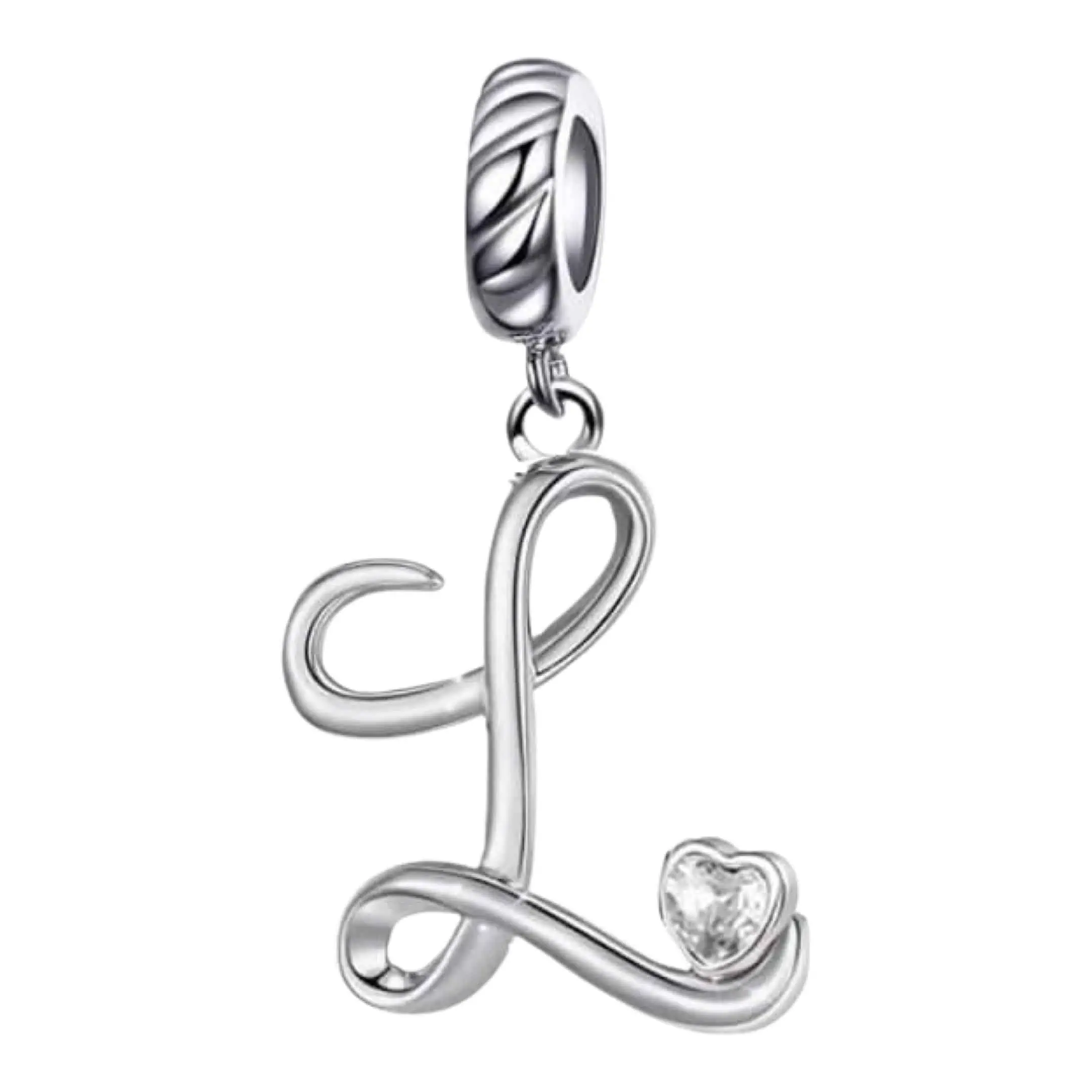 Product Afbeelding Vooraanzicht van onze prachtige charm letter uit de catergorie sierletter. Deze letter L is gemaakt van 925 sterling zilver in de vorm van een charm. De letter L heeft een sierlijke krul en een zirkonia hart.