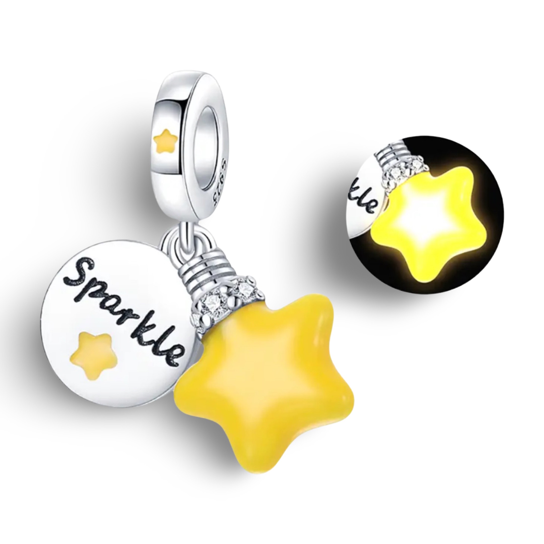 Product Afbeelding Vooraanzicht van onze prachtige nieuwe lieve sparkle ster. Deze ster is een glow in de dark bedel. De charm is ingelegd met gele sterretjes. Alles gemaakt van 925 sterling zilver.