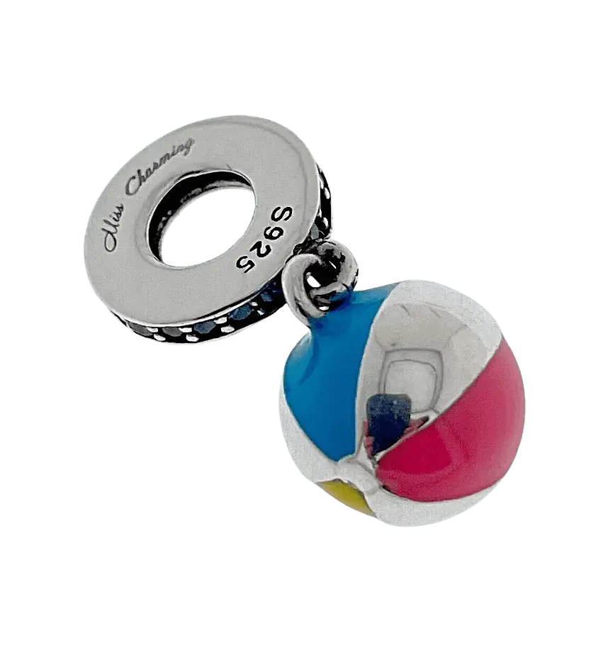 Product Afbeelding Vooraanzicht van onze prachtige strandbal bedel. Deze charm is gemaakt van 925 sterling zilver en rode, blauwe en gele emaille.