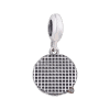 Vooraanzicht van onze Happy Holland collection made by Miss Sterling. De stroopwafel is typisch nederlands en is gemaakt van 925 sterling zilver met een laagje wit goud om extra te laten shinen. In de charm van de stroopwafel staat Holland gegraveerd. Ook komt er een druppeltje stroop uit de bedel die is gemaakt van bruine emaille.