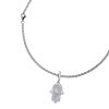 Product Afbeelding Vooraanzicht van onze prachtige hamsa hand ketting. Deze prachtige charm is in zn geheel ingelegd met zirkonia steentjes en de gourmet ketting van 50 centimeter en fatima charm zijn gemaakt van 925 sterling zilver.