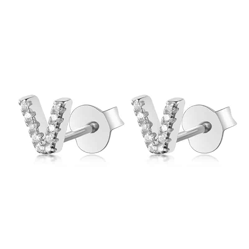 heerser gips Genre Oorbellen letter V | Studs | 925 Sterling Zilver