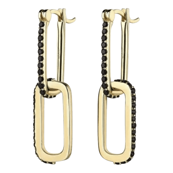 Product vooraanzicht van onze nieuwe oorbellen vierkant met zwarte zirkonia. Dubbelle ringen van goud 18 karaats laagje. Gemaakt van 925 Sterling Zilver