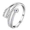 Product Afbeelding Vooraanzicht van onze prachtige cupido ring. Deze ring is gemaakt van 925 sterling zilver en de pijl gaat helemaal rondom. In de pijl zitten kleine zirkonia steentjes en de ring is verkrijgbaar in verschillende maten.