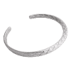 Product Afbeelding bovenaanzicht van onze mooie slaven armband met slangen patroon in 925 sterling zilver.